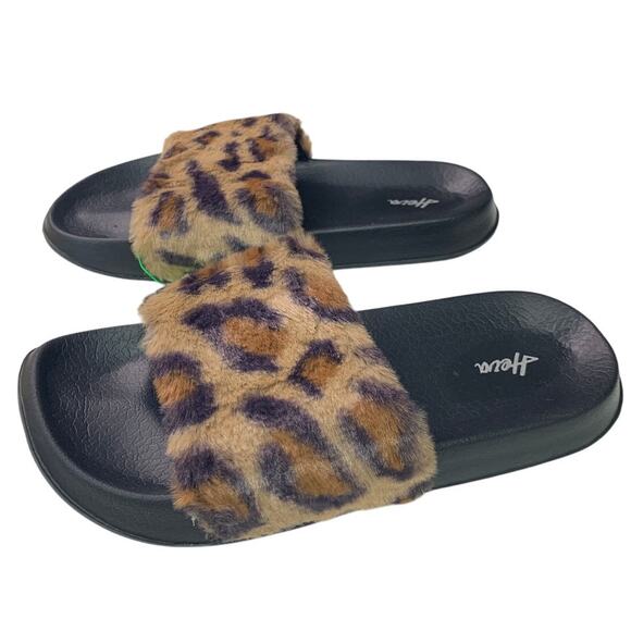 NWT New Funky Monkey Womens Size 5/6 Leopard Print Faux Fur Slides Sandals Shoes - Picture 2 of 4